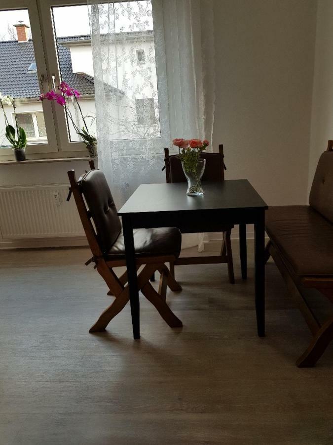 Helle Ferienwohnung An Der Rheinpromenade 50 Qm 뒤스부르크 외부 사진